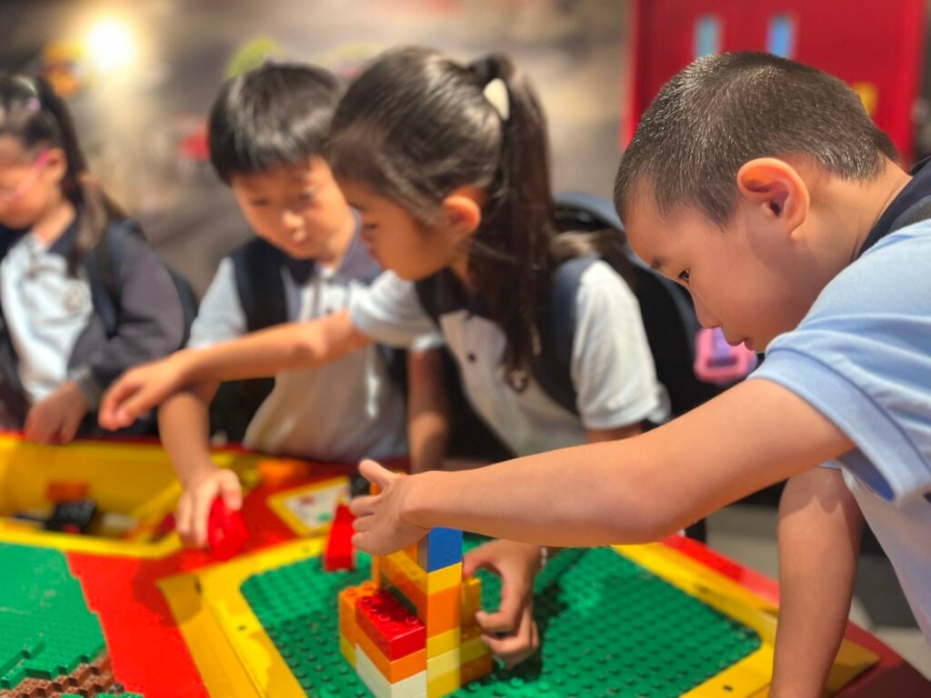 Exploring Beyond the Classroom: The Joy of Experiential Learning at WASHK 